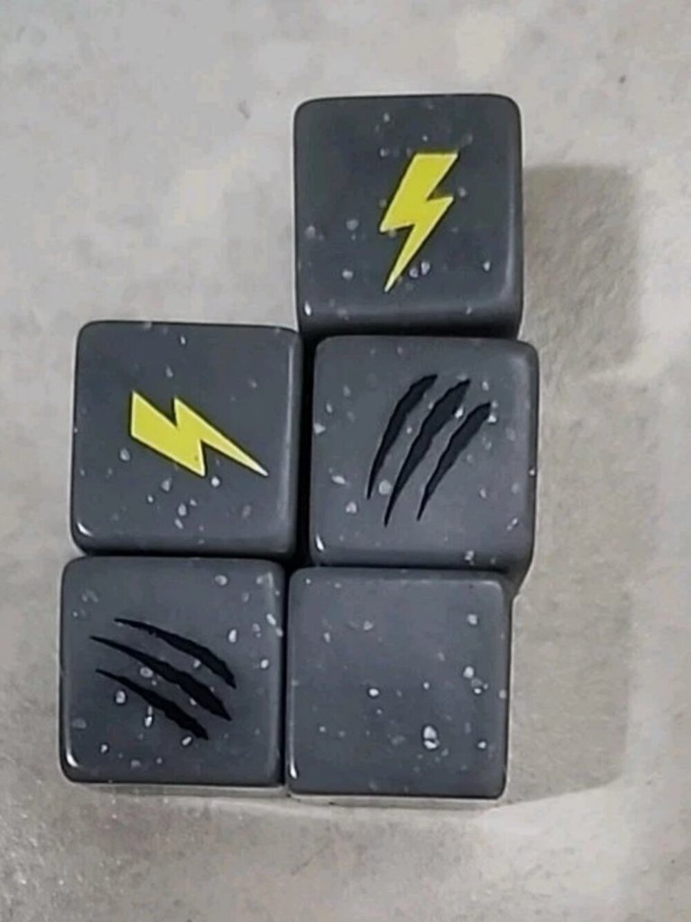 Disney Gargoyles Awakening Game Ravensburger REPLACEMENT DICE ONLY